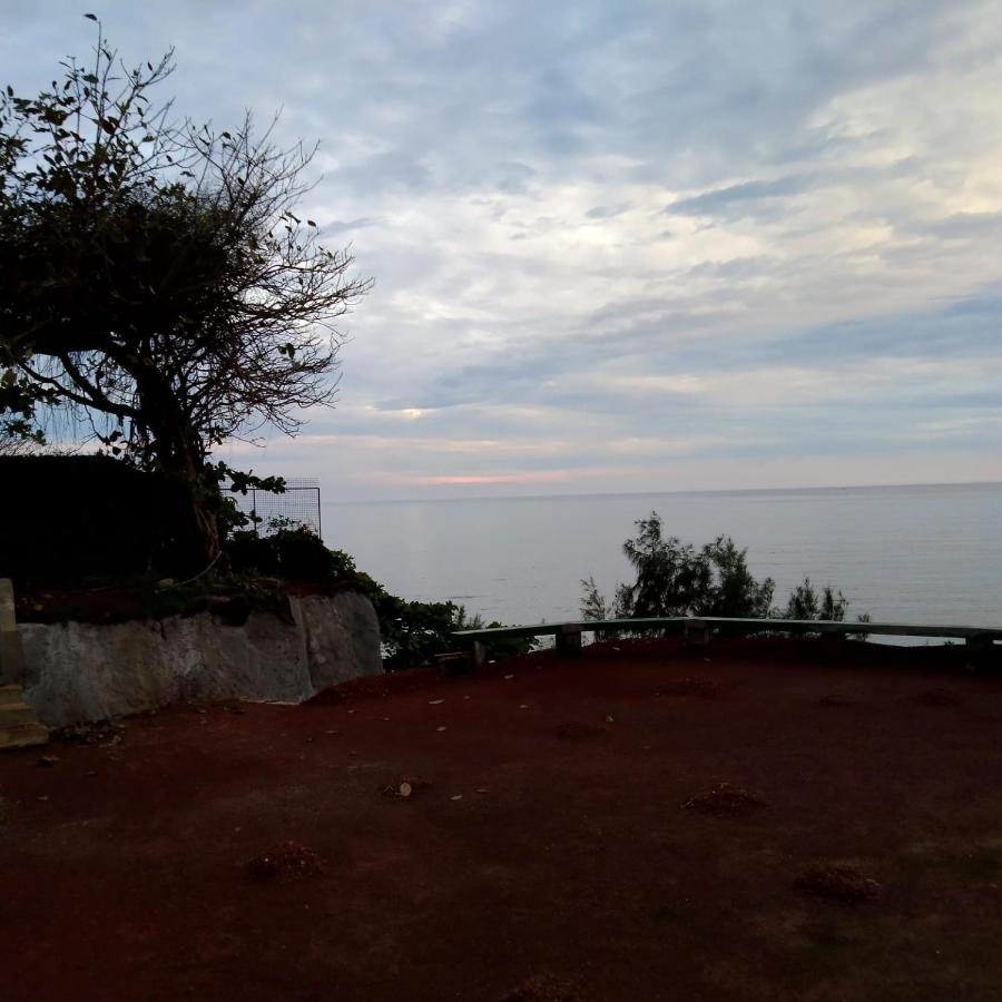 Seashore Beach Resort Varkala Dış mekan fotoğraf