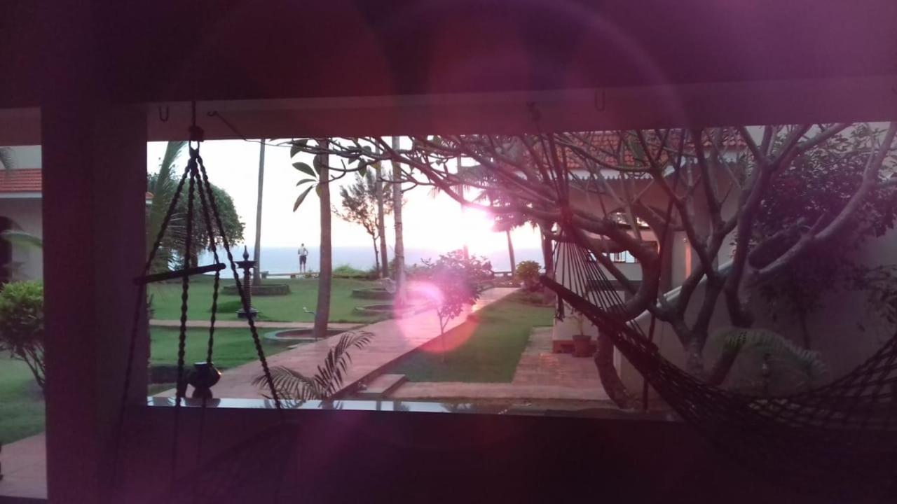 Seashore Beach Resort Varkala Dış mekan fotoğraf