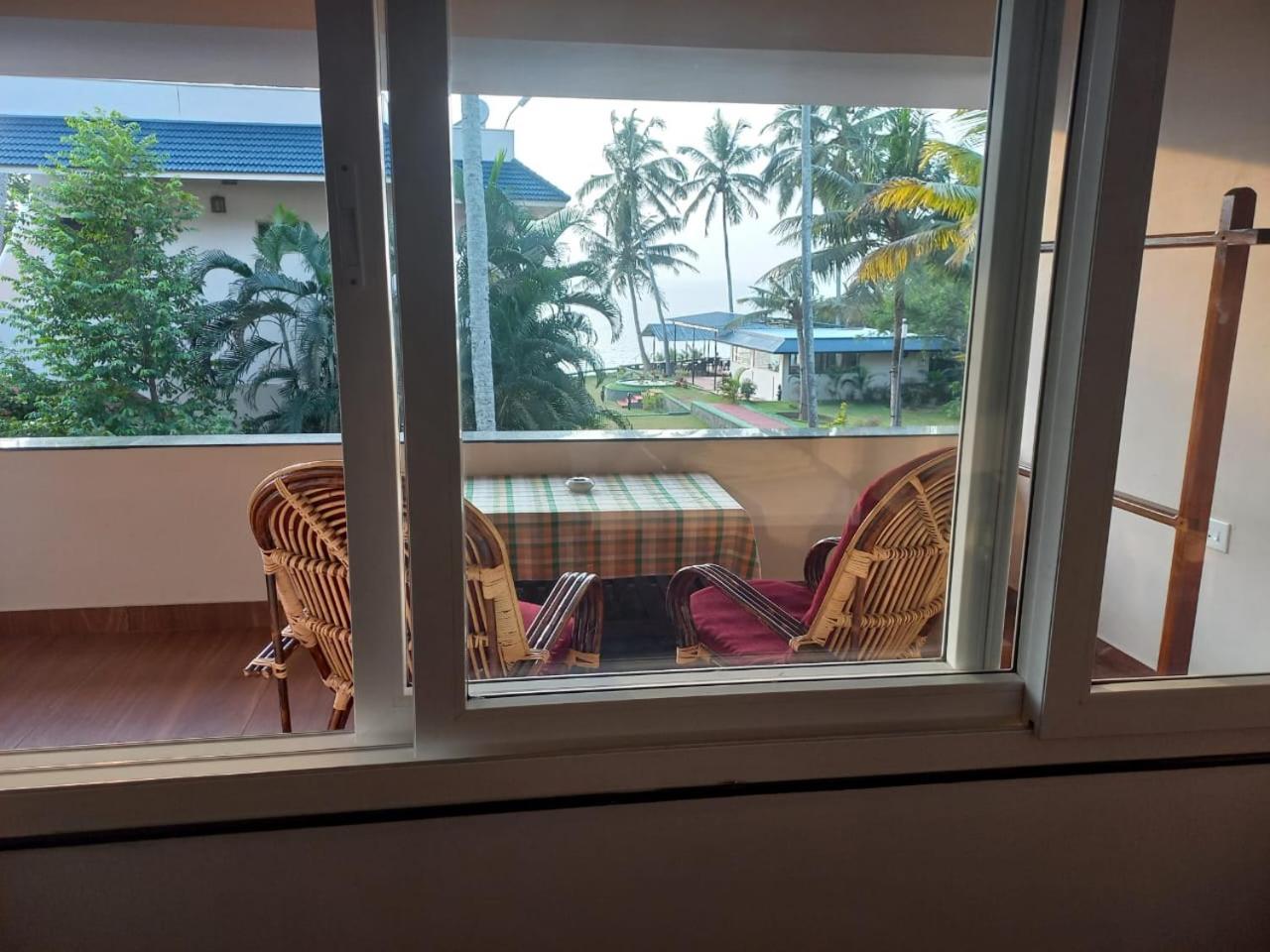 Seashore Beach Resort Varkala Dış mekan fotoğraf